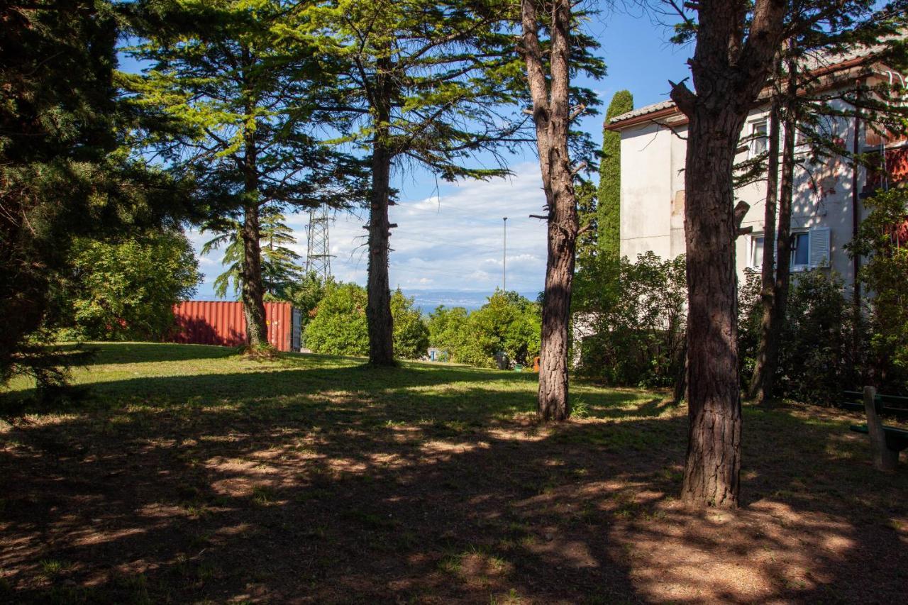 Hostel Trobenta In Oblak Portoroz Exterior photo